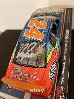 Jeff Gordon 1998 Dupont Darlington Raced Win Dual Auto Liquid Color 124 Diecast<br/>Jeff Gordon 1998 Dupont Darlington Raced Win Dual Auto Liquid Color 124 Diecast