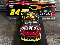 Jeff Gordon signé #24 DuPont Firestorm Fan Club Color Chrome 2024 1/24