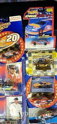 Lot de 32 voitures miniatures NASCAR 1/64 en métal moulé sous pression vintage