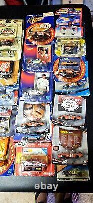 Lot de 32 voitures miniatures NASCAR 1/64 en métal moulé sous pression vintage