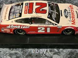 Matt DiBenedetto + Wood Bros SIGNÉ Ford 2020 Darlington Throwback 124 + Pièce