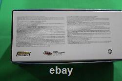 Motorsports Authentics Kevin Harvick #21 US Coast Guard 2006 Monte Carlo 124
<br/>		 
 <br/> 	Les sports motorisés Authentics Kevin Harvick #21 US Coast Guard 2006 Monte Carlo 124