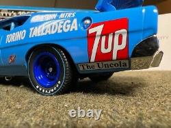 NOUVELLE Openbox R. Petty 1969 Ford Torino Talladega #43 Diecast 124 COA NÉGOCIER