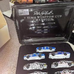 QVC Dale Earnhardt 7 fois champion de la Winston Cup 7 voiture ensemble 1/64