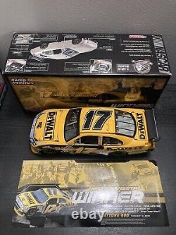 Rare! Lisez tout! Version de course signée par Matt Kenseth Dewalt Daytona 500 Win 2009