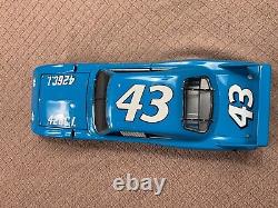 Richard Petty #43 Superbird Franklin Mint Modèle de course en fonte 1/24 de précision