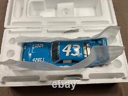 Richard Petty #43 Superbird Franklin Mint Modèle de course en fonte 1/24 de précision