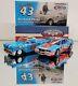 Richard Petty Spécial Old-school / New School 1957 Olds Et 1984 Firecracker 1.24