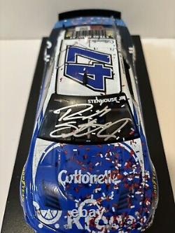 Ricky Stenhouse Jr. a signé la victoire de la Daytona 500 2023 #47 à l'échelle 1:24 en moulage sous pression avec certificat d'authenticité (COA)