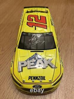 Ryan Blaney 2018 #12 Daytona Can-Am Duel #1 Win Autographed Elite 1/24 Diecast
 		<br/>	 <br/>
 Translation: Ryan Blaney 2018 #12 Daytona Can-Am Duel #1 Victoire Autographiée Elite 1/24 Moulé sous pression