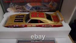 Université de course 1969 Bobby Allison #22 Dodge Charger Daytona 1/24