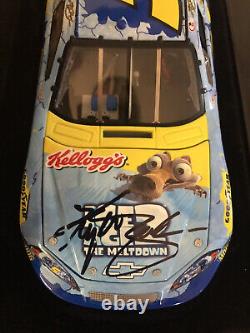 Voiture miniature autographiée à l'échelle 1:24 de Kyle Busch, 1 sur 288, Nascar racing #5 Ice Age